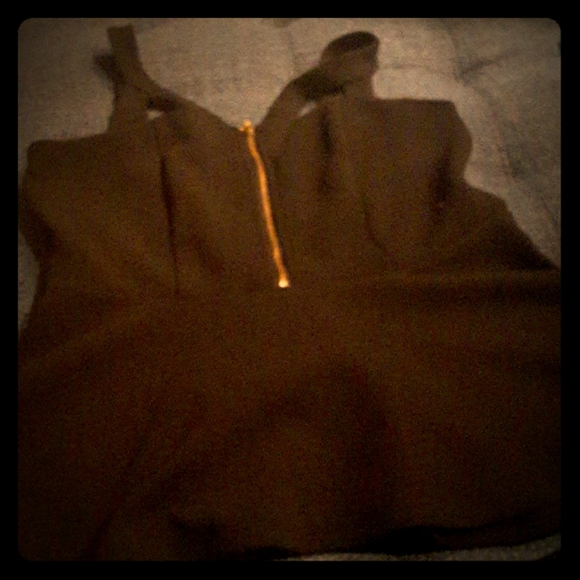 A black and gold peplum - Picture 1 of 1